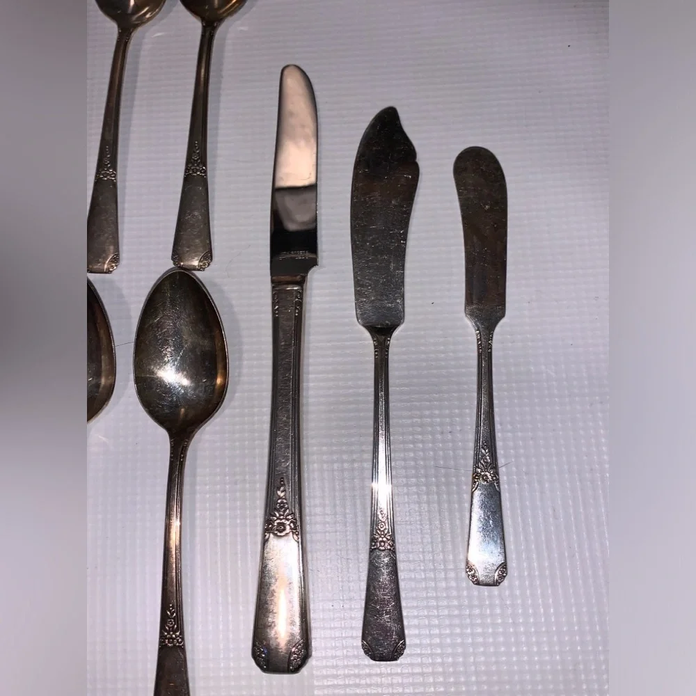 Wm Rogers pieces wm